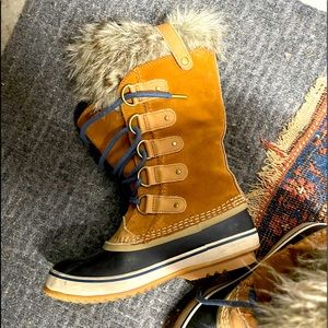 Sorel Joan of Arc boots
